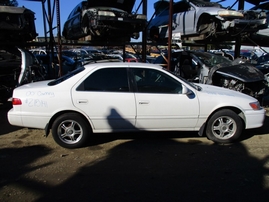 2000 TOYOTA CAMRY CE WHITE 2.2L AT Z15141